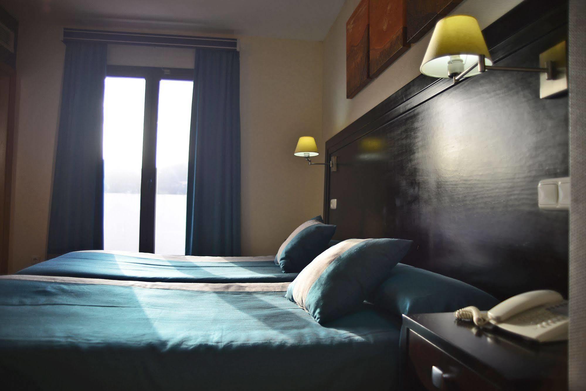 Hotel & Spa Plaza Арриате Экстерьер фото