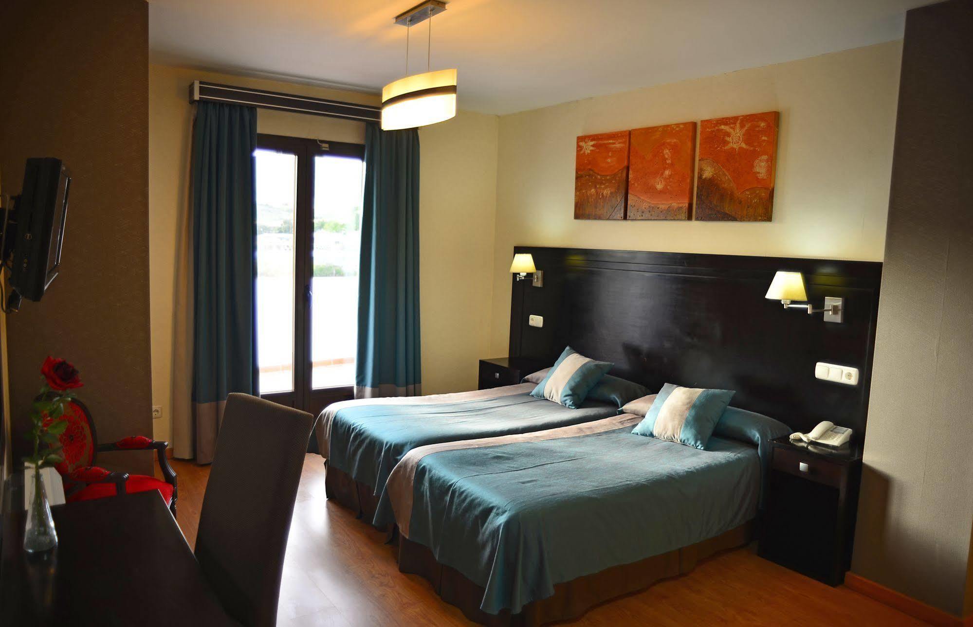 Hotel & Spa Plaza Арриате Экстерьер фото